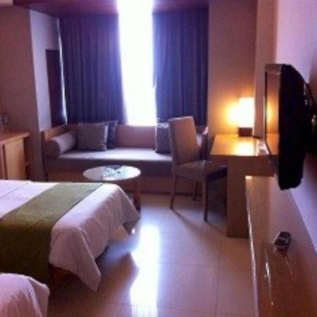 Mitra Bandung Hotel Exterior foto